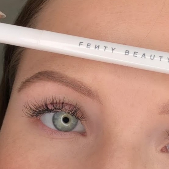 🌟🧚‍♀️MEDIUM BLONDE Fenty Beauty Brow MVP Ultra Fine Styler NWT - Picture 2 of 4